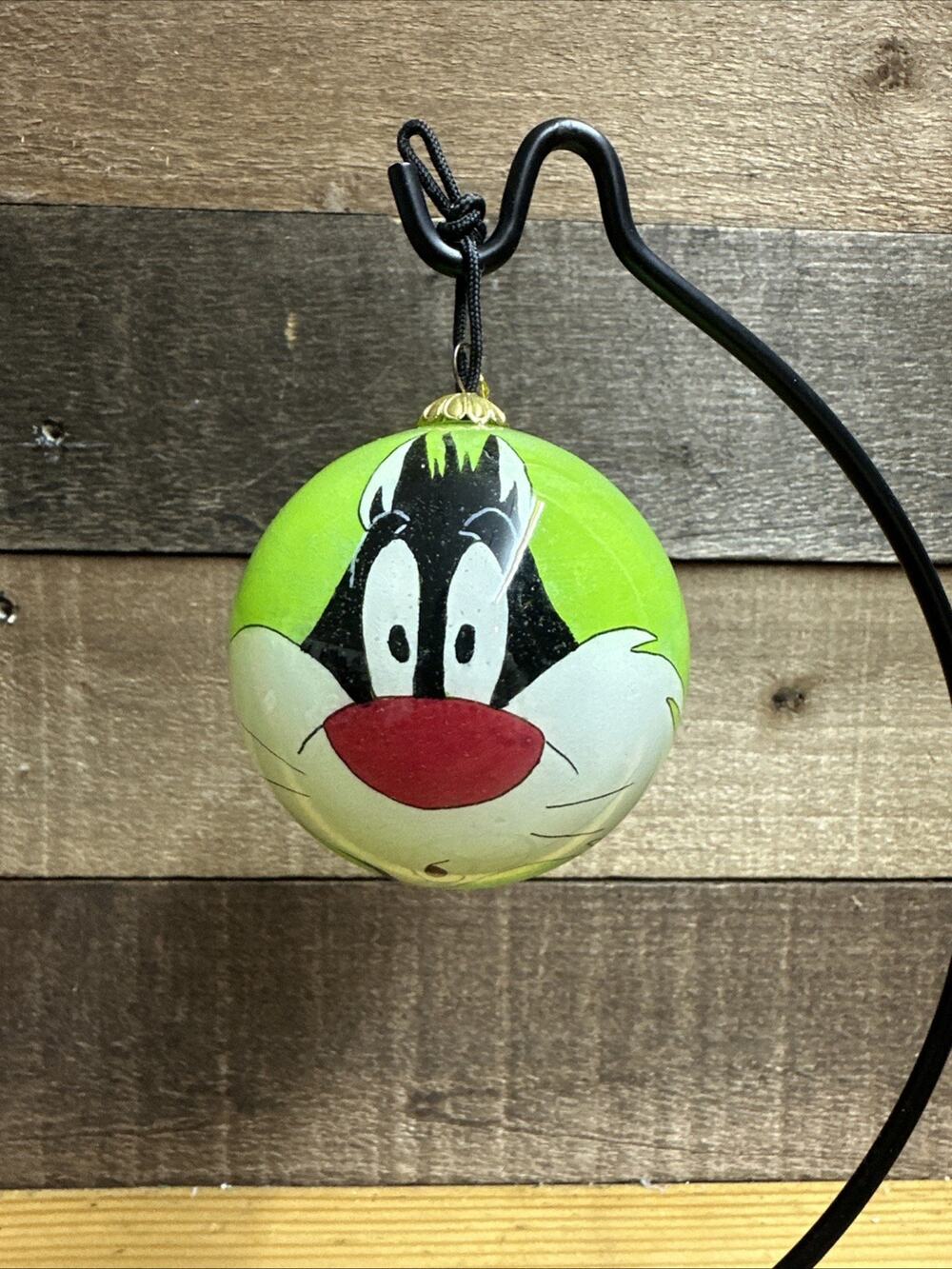 Midwest of Cannon Falls Looney Tunes Sylvester 2.5" Ball Ornament 1996-box